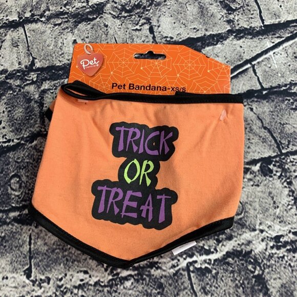 Pet Central Small Skeleton Ka-Boo PJ - Ka-Boo Shirt & "Trick Or Treat" Bandana - Picture 8 of 9